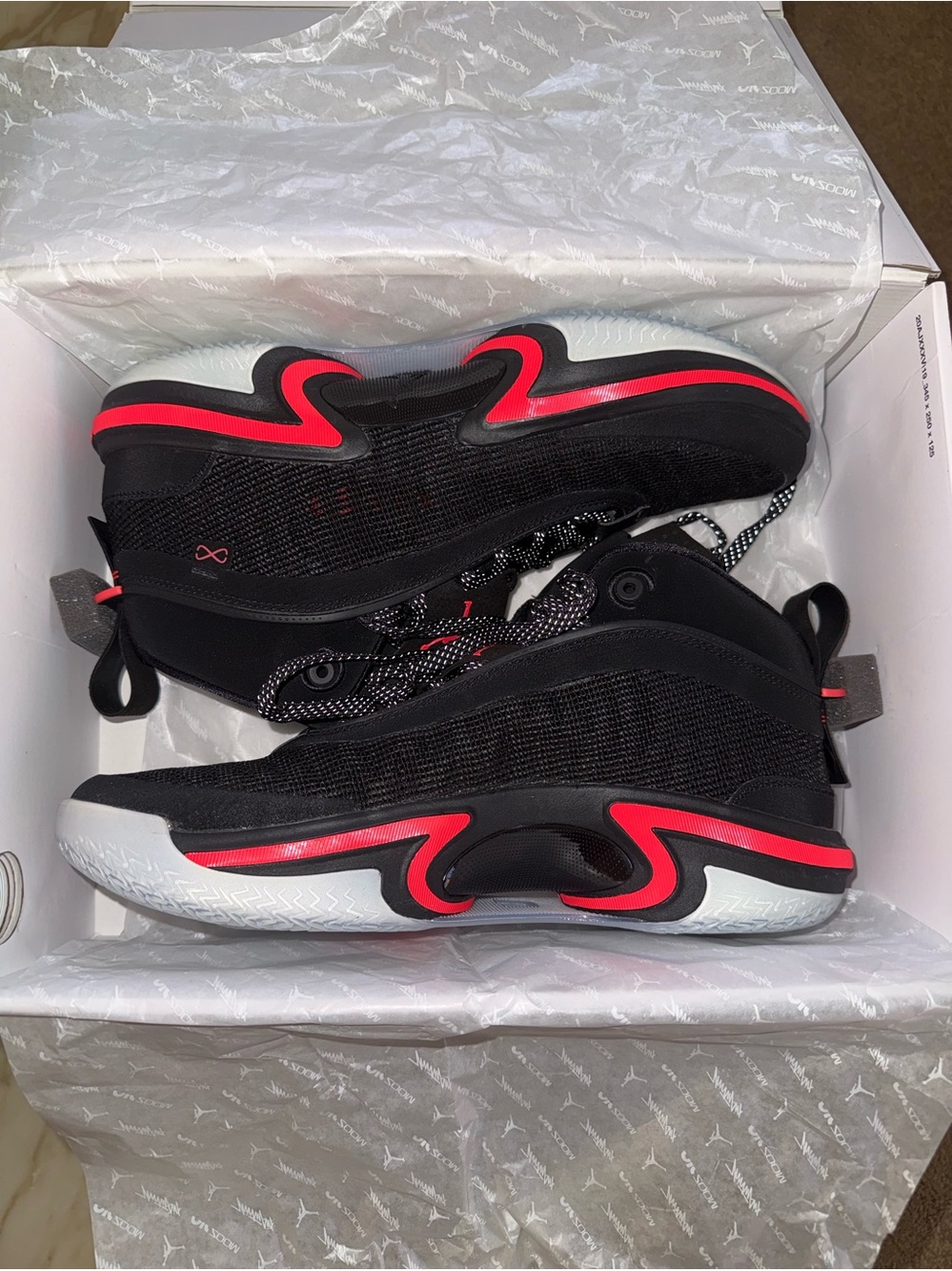 Jordan• XXXVI in Black, Infrared 23